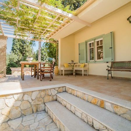 Villino Guest House Akrotiri  Exterior photo